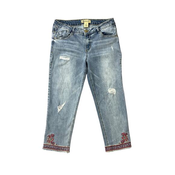 Democracy Denim - Democracy Slim Straight Flood Paisley Embroidered Cropped Jean Capris Size 10